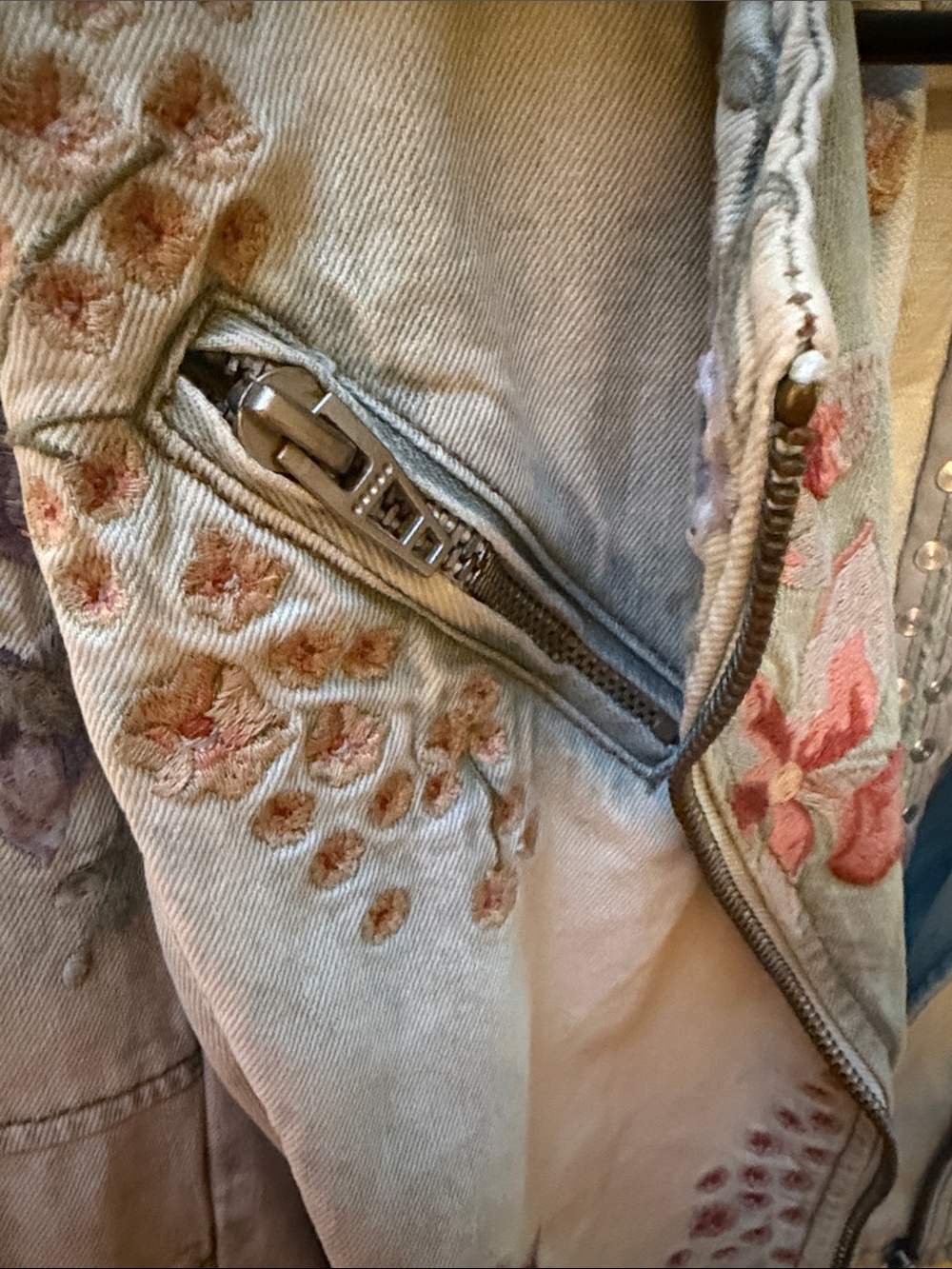 Blank NYC Light Wash Embroidered Floral Moto Jacket - Picture 6 of 17
